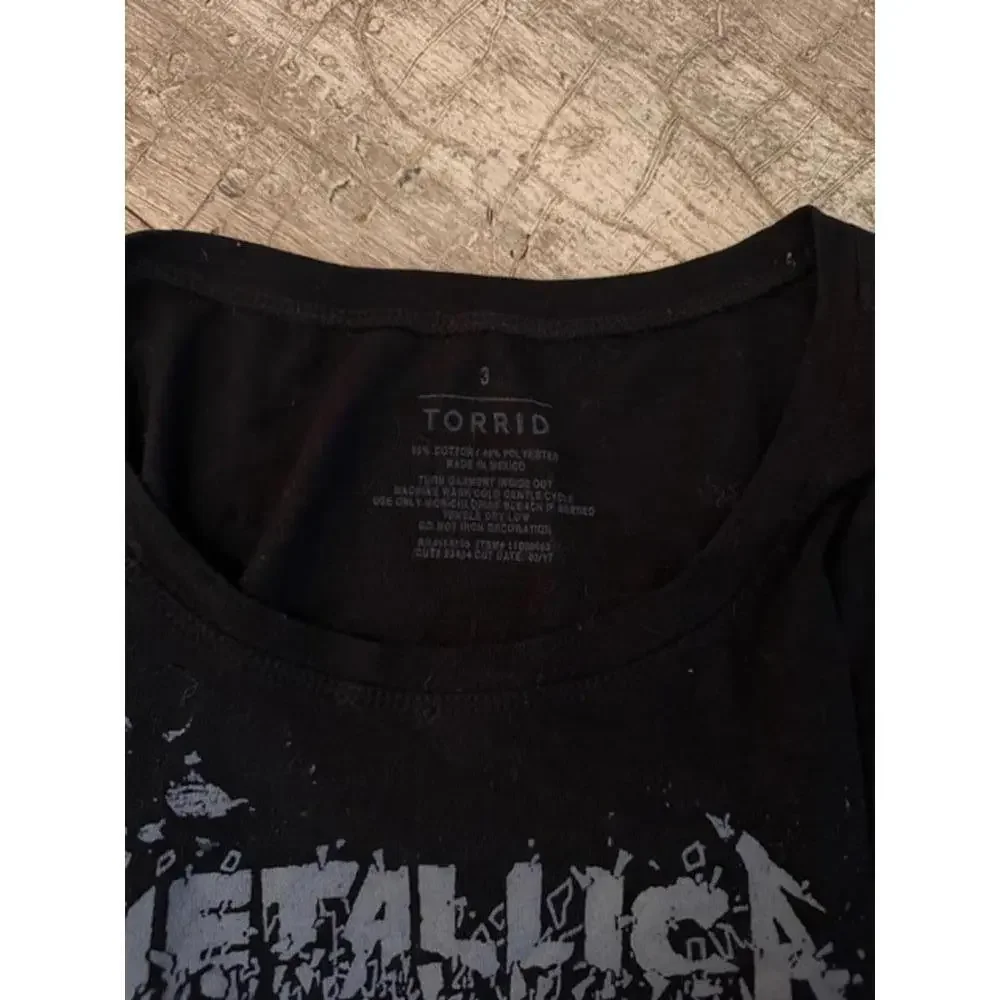 Metallica Graphic Tee Torrid Size 3 Rock Band Shirt - Picture 3 of 3